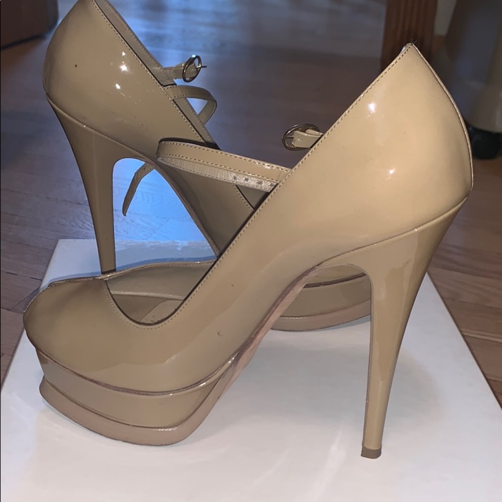 Authentic Yves Saint Laurent Tribute Pumps - Picture 3 of 8